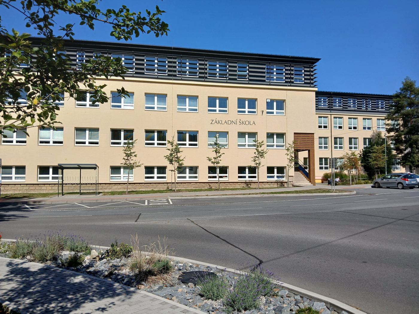 Nástavba a modernizace ZŠ Vidče